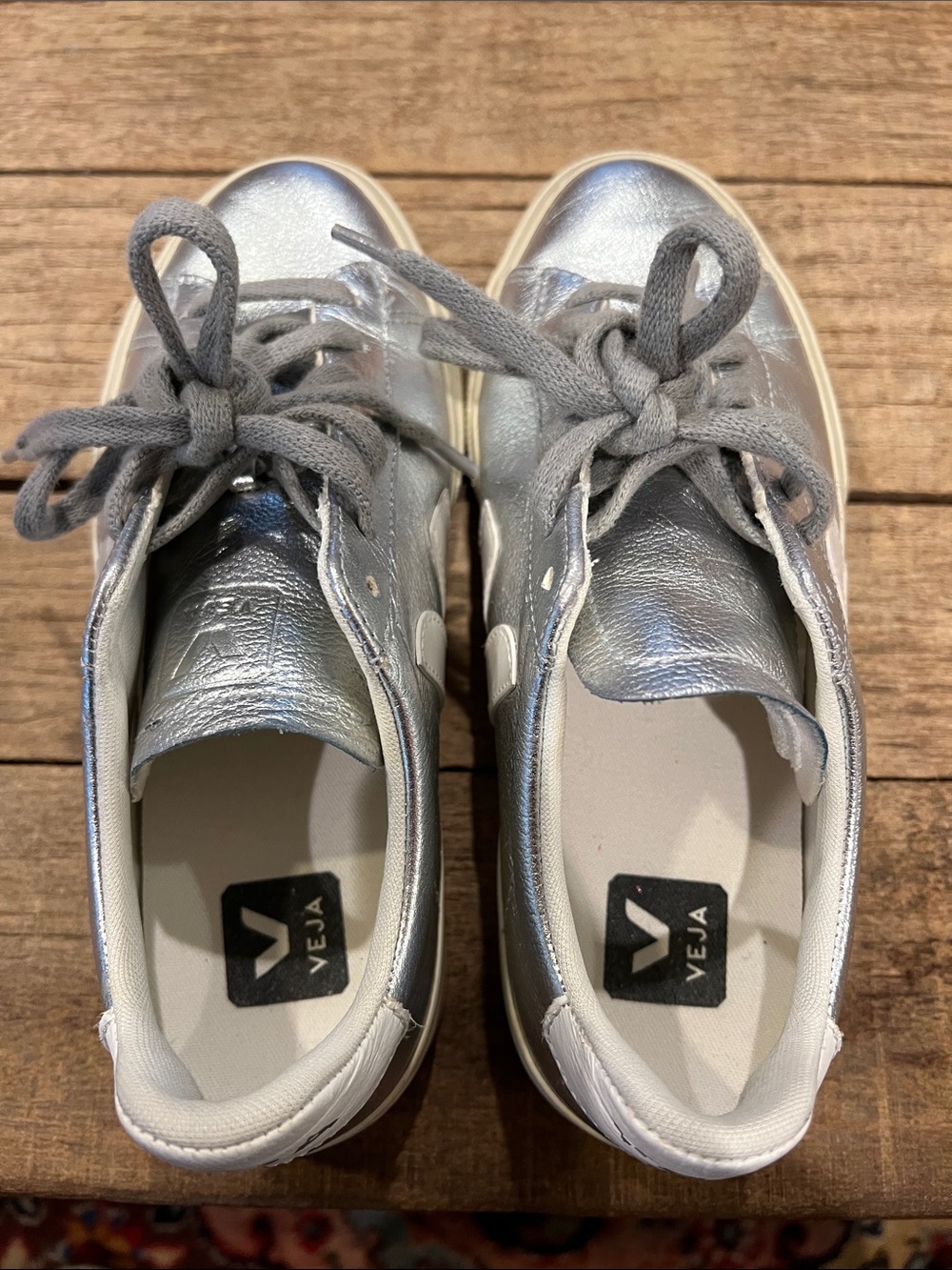 VEJA Campo Leather Silver White Sneakers Women’s Size 6 EU 37 - Picture 6 of 7